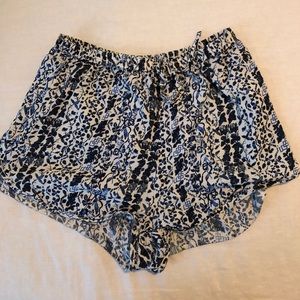 Blue and white patterned draw string shorts!!